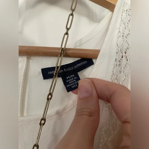 Retro AEO White Panel Sleeveless Button Blouse - Picture 2 of 5